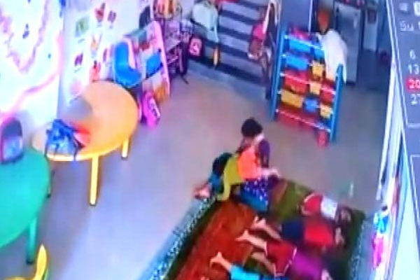 CCTV Footage: Caretaker beats up toddler in Navi Mumbai Play School CCTV Footage: Caretaker beats up toddler in Navi Mumbai Play School