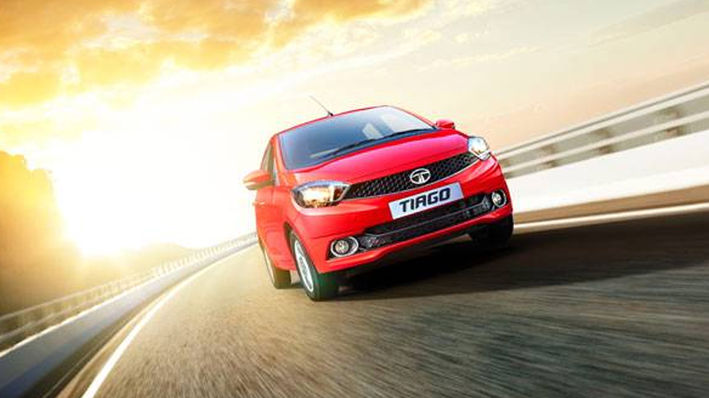 Tata Tiago AMT Petrol version launched in India Tata Tiago AMT Petrol version launched in India