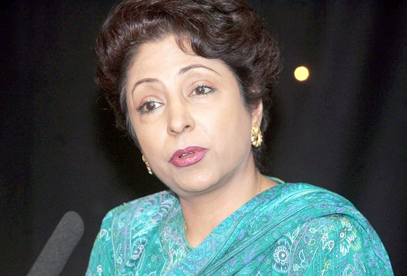 Pakistan's Permanent Representative Maleeha Lodhi has raised the Kashmir issue with UN Secretary-General and OIC at a meeting Pakistan's Permanent Representative Maleeha Lodhi has raised the Kashmir issue with UN Secretary-General and OIC at a meeting