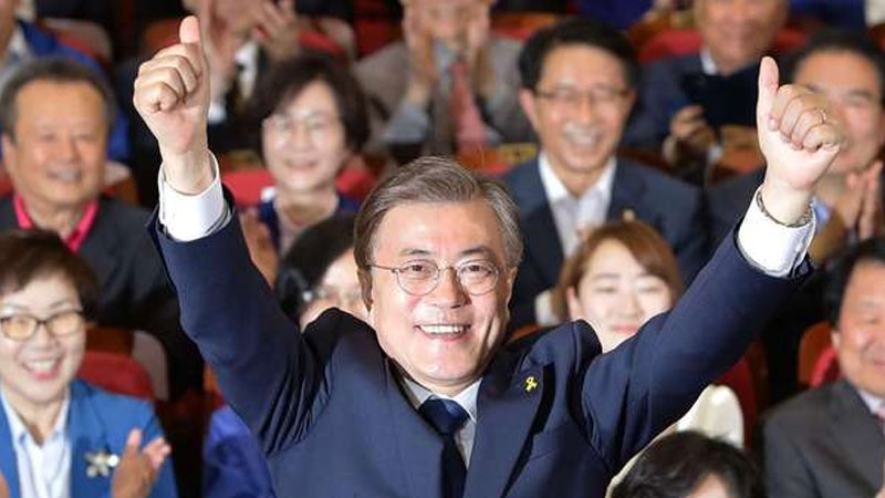 Liberal Moon Jae-in wins becomes South Korea's new President Liberal Moon Jae-in wins becomes South Korea's new President