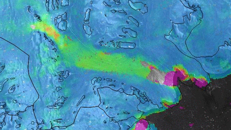 Rapid surge of Arctic glacier captured by satellites Rapid surge of Arctic glacier captured by satellites