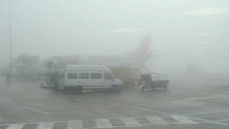 Airport in Australia shut after thick fog Airport in Australia shut after thick fog