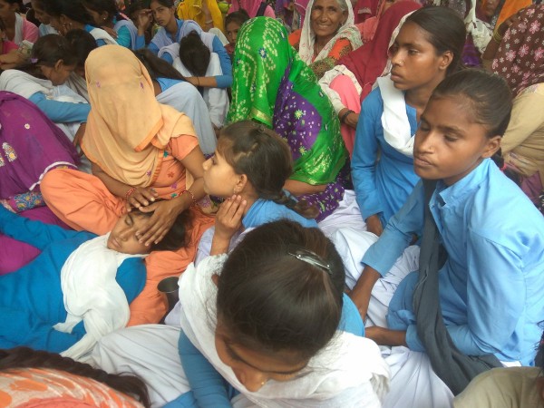 Rewari School Girls end protest after Khattar Govt notifies school upgradation Rewari School Girls end protest after Khattar Govt notifies school upgradation