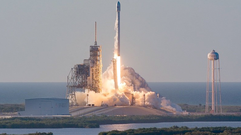 SpaceX successfully launches Inmarsat-5 communication satellite SpaceX successfully launches Inmarsat-5 communication satellite