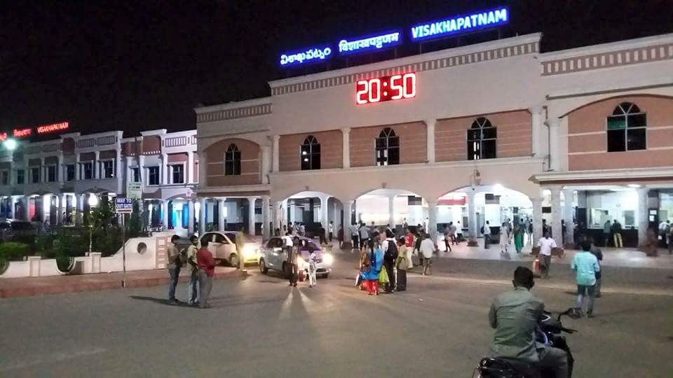Indian Railway station survey: Visakhapatnam tops list of clean stations in India, Bihar’s Darbhanga dirtiest Indian Railway station survey: Visakhapatnam tops list of clean stations in India, Bihar’s Darbhanga dirtiest