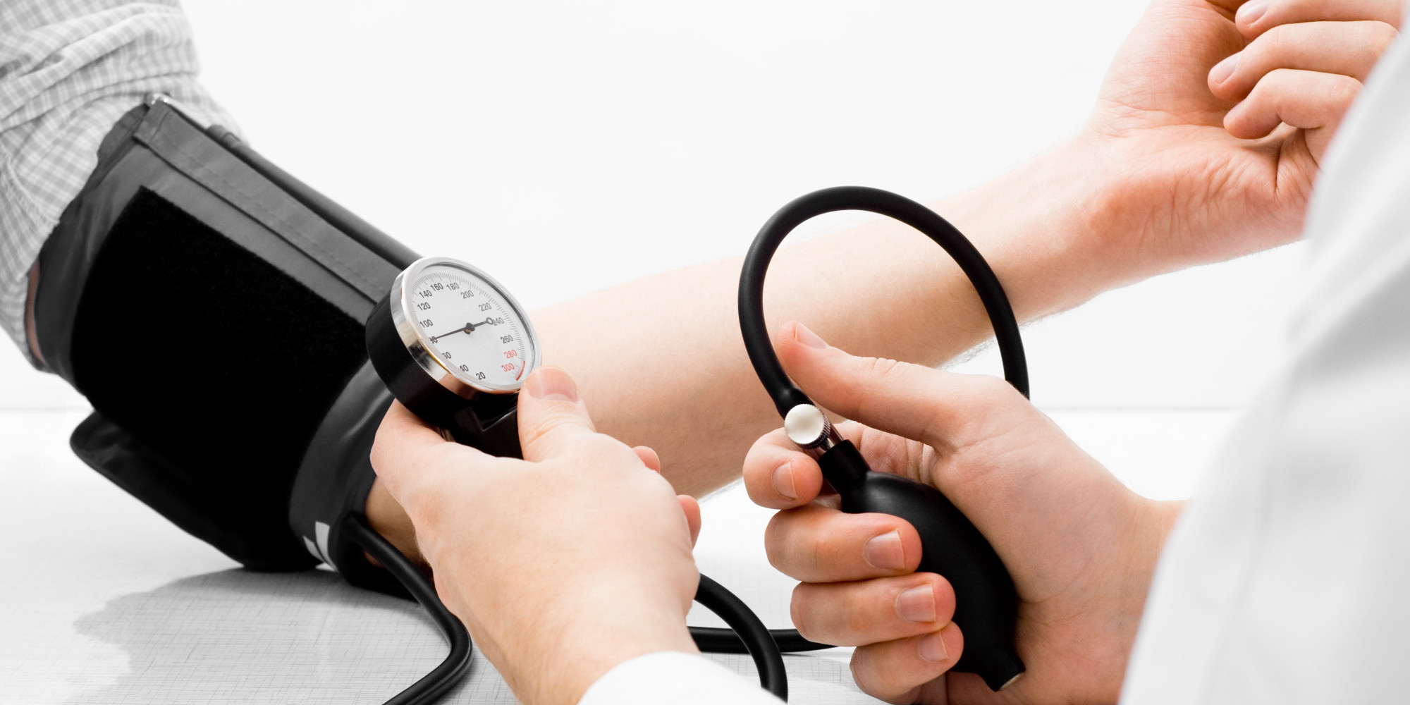 Individuals with isolated systolic hypertension exhibit systolic blood pressure of 140 or higher, but a normal diastolic pressure (lower reading) of around 80. Individuals with isolated systolic hypertension exhibit systolic blood pressure of 140 or higher, but a normal diastolic pressure (lower reading) of around 80.