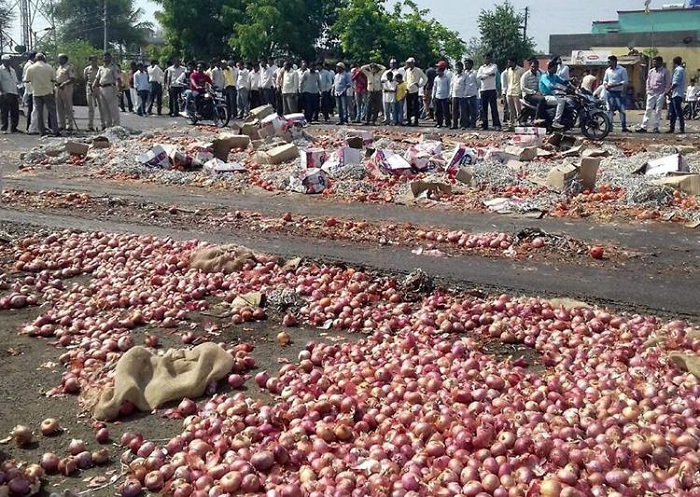 Indefinite "strike" by over half a million farmers in Maharashtra in support of various demands Indefinite "strike" by over half a million farmers in Maharashtra in support of various demands