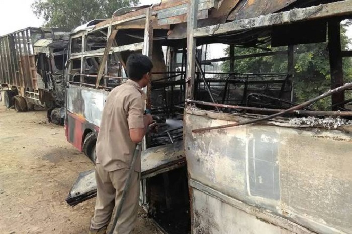 At least 22 persons on Monday were charred to death in Uttar Pradesh after their bus caught fire At least 22 persons on Monday were charred to death in Uttar Pradesh after their bus caught fire