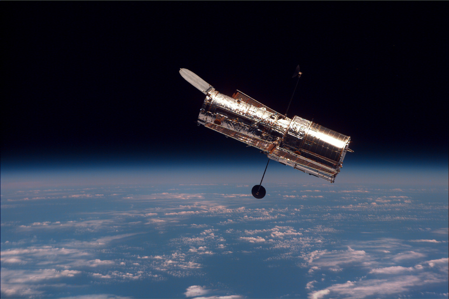 NASA's Hubble Space Telescope uses 'cosmic magnifying-glass' captures universe's brightest galaxies NASA's Hubble Space Telescope uses 'cosmic magnifying-glass' captures universe's brightest galaxies