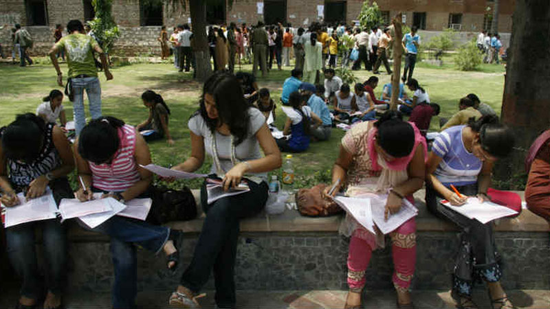 Delhi University admission 2017 process ends with 2.2 lakh aspirants Delhi University admission 2017 process ends with 2.2 lakh aspirants