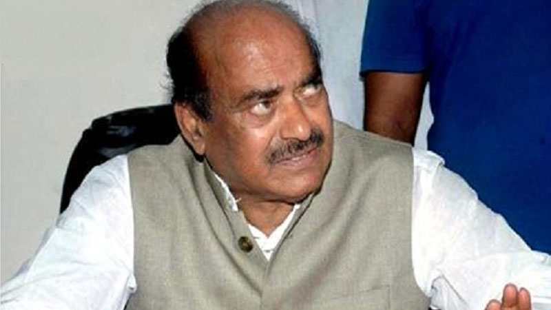 TDP MP creates ruckus at Vizag Airport, Airlines takes him on board TDP MP creates ruckus at Vizag Airport, Airlines takes him on board