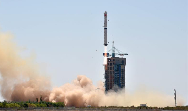 Chinese scientists beam back 'entangled' photons from space Chinese scientists beam back 'entangled' photons from space