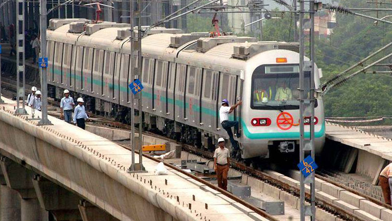 Delhi Metro introduces smart watches: Things you must know Delhi Metro introduces smart watches: Things you must know