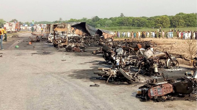 Tanker explosion in Pakistan: Death toll rises to 123 Tanker explosion in Pakistan: Death toll rises to 123