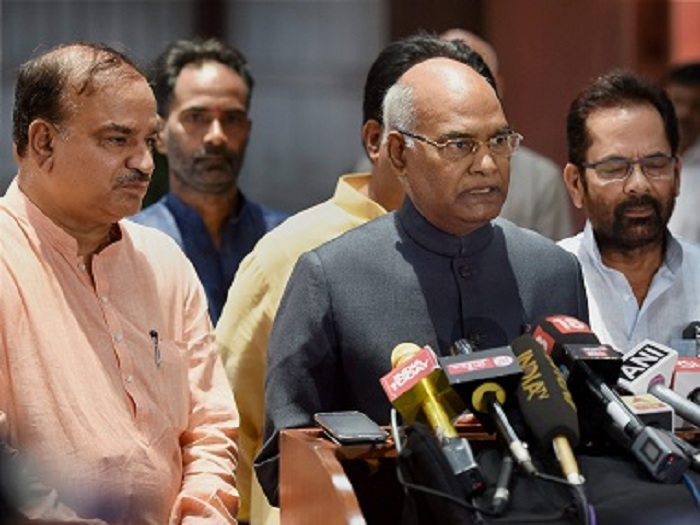 Ram Nath Kovind met legislators and parliamentarians from Maharashtra Ram Nath Kovind met legislators and parliamentarians from Maharashtra