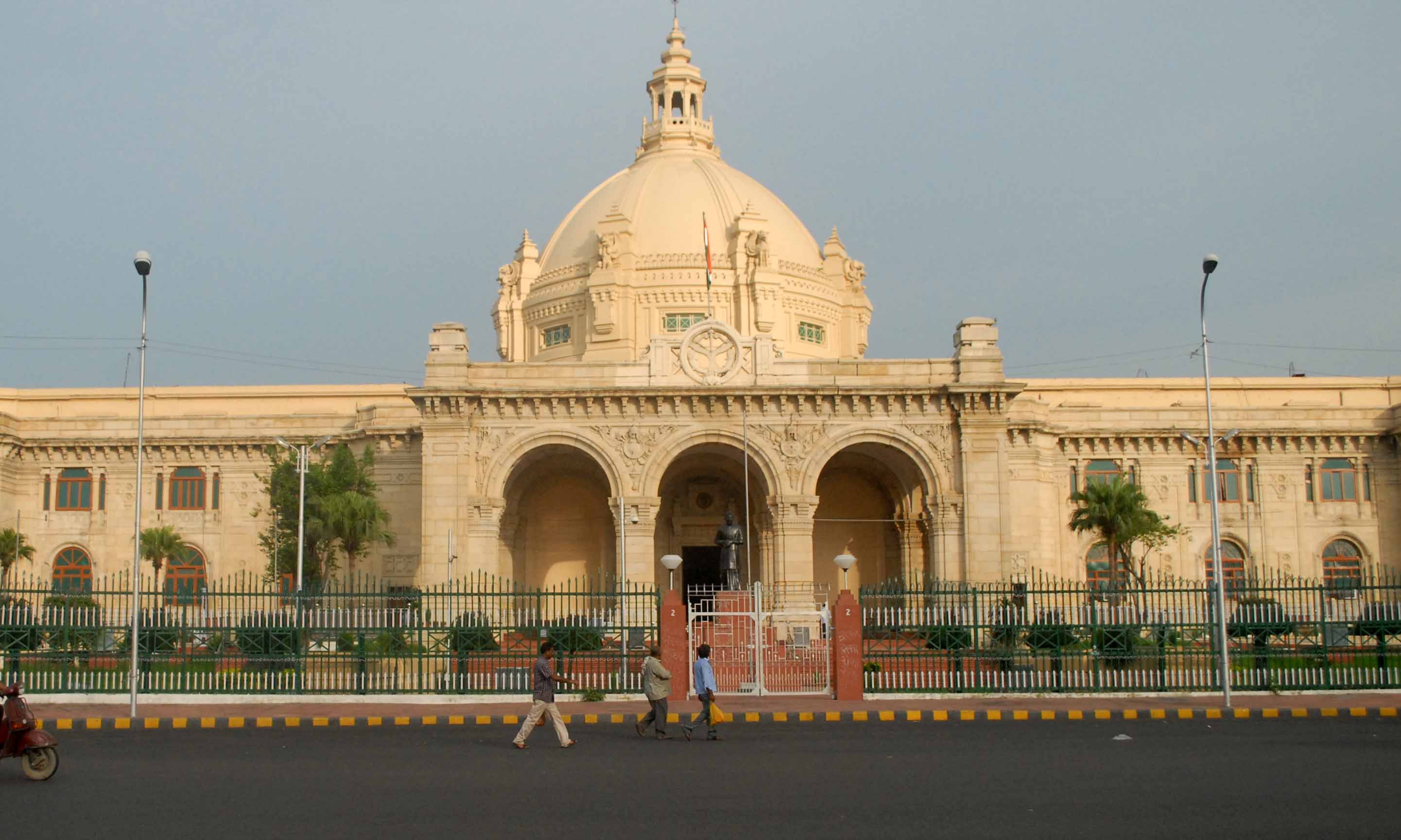 National Investigation Agency begins probe after PETN explosive found in Uttar Pradesh assembly National Investigation Agency begins probe after PETN explosive found in Uttar Pradesh assembly