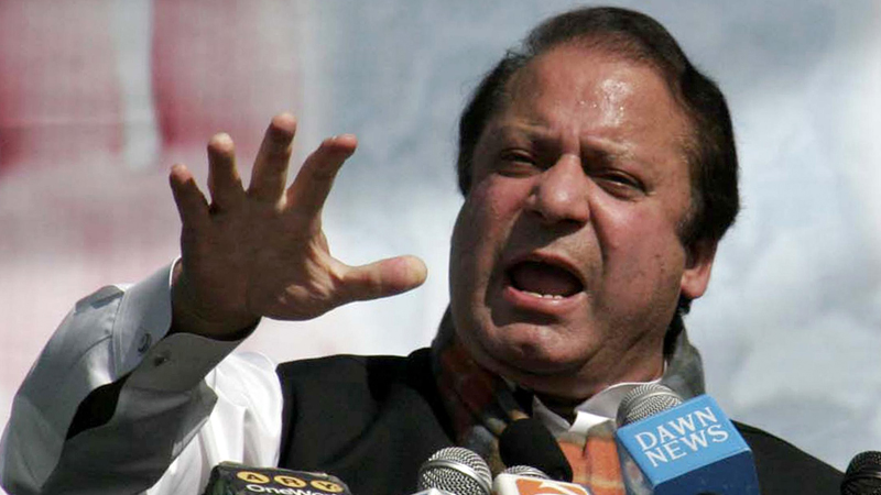 Nawaz Sharif's future at stake as Pakistan SC resumes Panama Papers case hearing Nawaz Sharif's future at stake as Pakistan SC resumes Panama Papers case hearing
