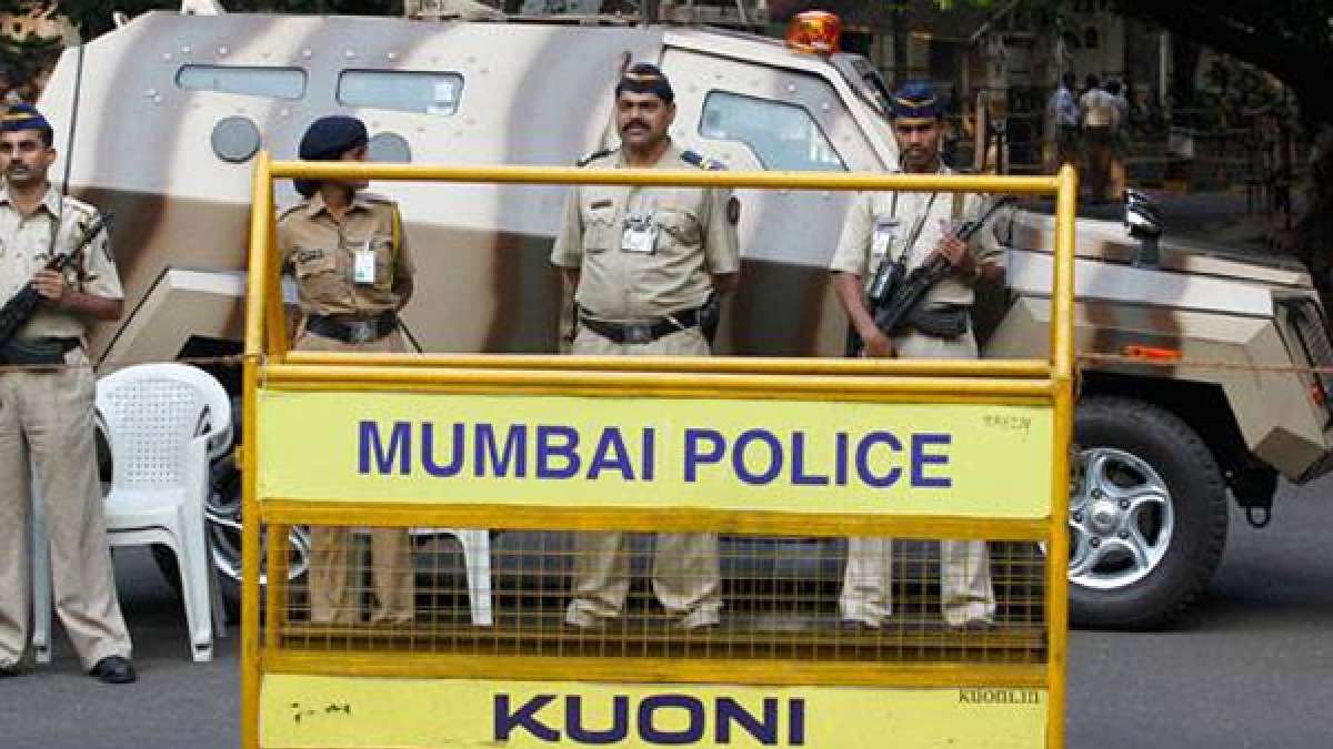 Mumbai Police with barricading (representational image) Mumbai Police with barricading (representational image)