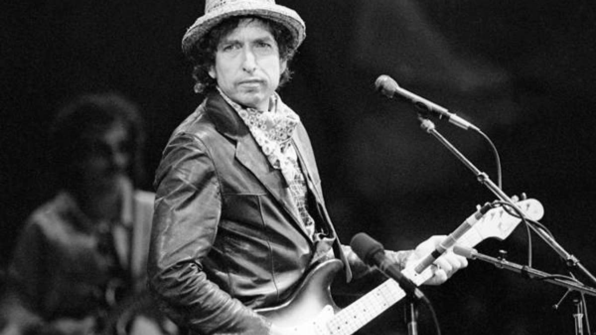 US singer Bob Dylan wins Nobel Prize for literature US singer Bob Dylan wins Nobel Prize for literature