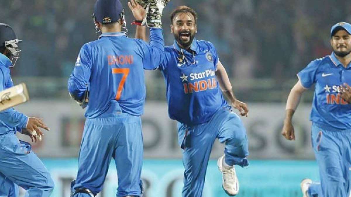 Indian bowler Amit Mishra during last ODI-match against New Zealand Indian bowler Amit Mishra during last ODI-match against New Zealand