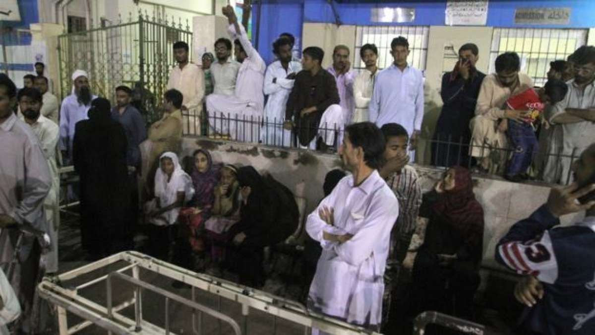 Pakistan sufi shrine blast Pakistan sufi shrine blast