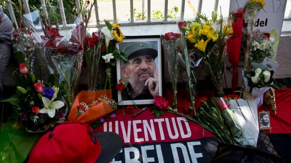 Fidel Castro dead Fidel Castro dead