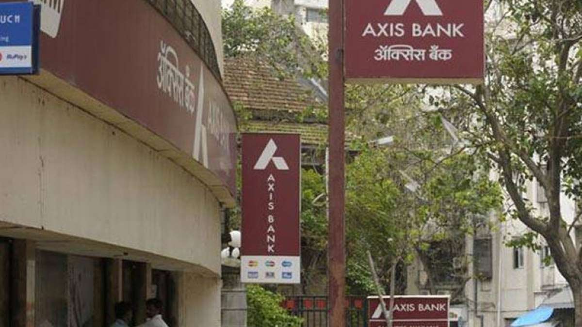 Raid at Axis Bank's Noida branch Raid at Axis Bank's Noida branch