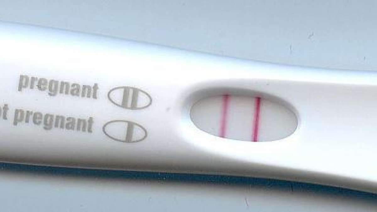 Pregnant woman tests on Craigslist (Representative) Pregnant woman tests on Craigslist (Representative)