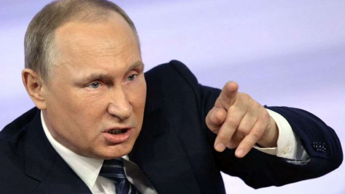 Russia hits back at the United States of America Russia hits back at the United States of America