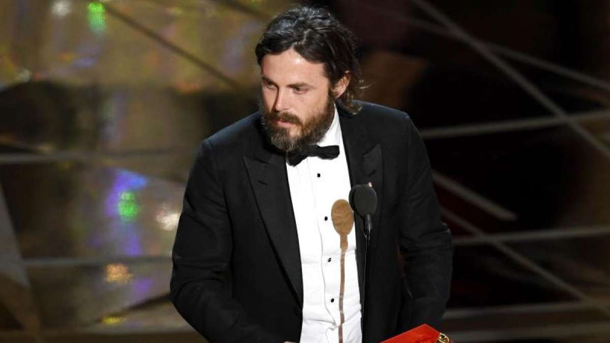 Oscars 2017: Casey Affleck wins best actor award Oscars 2017: Casey Affleck wins best actor award