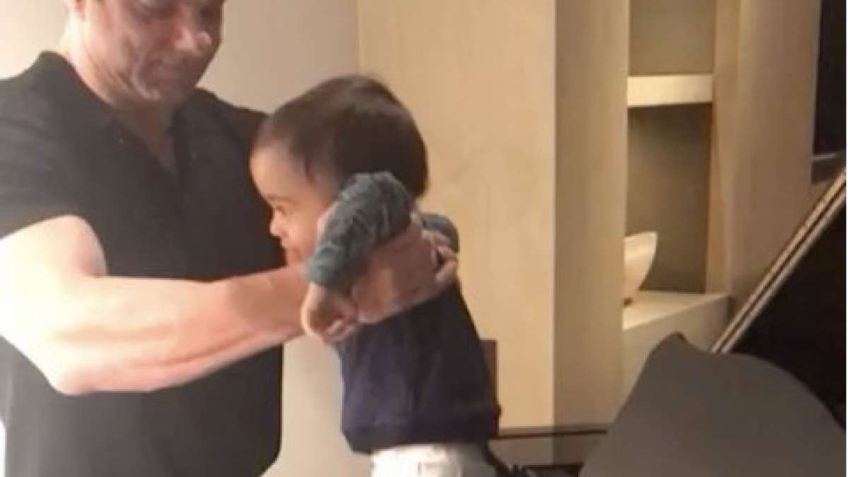 Mamu Sohail Khan gives baby Ahil Sharma his first piano lessons and it’s quite heartening Mamu Sohail Khan gives baby Ahil Sharma his first piano lessons and it’s quite heartening