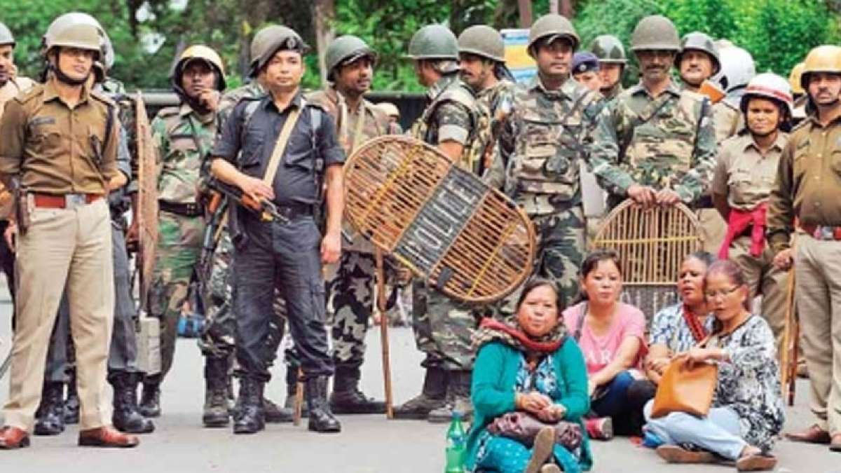 Indefinite shutdown in Darzeeling, people suffer Indefinite shutdown in Darzeeling, people suffer