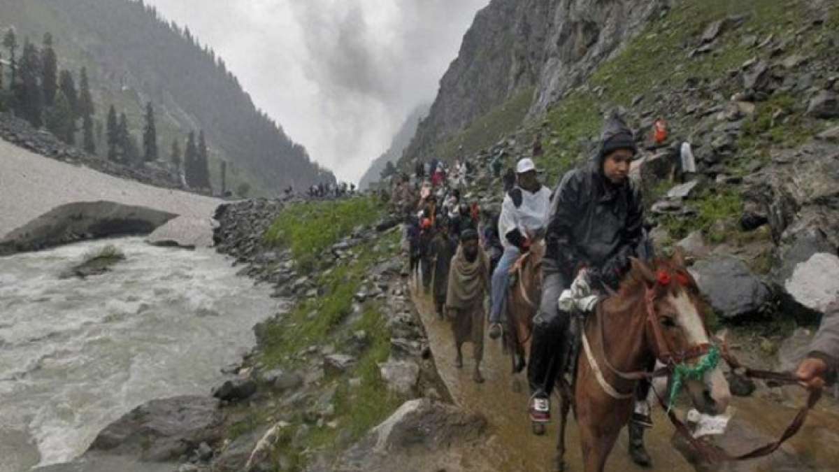 Jammu and Kashmir government closed all educational institutions and suspended internet facility Jammu and Kashmir government closed all educational institutions and suspended internet facility
