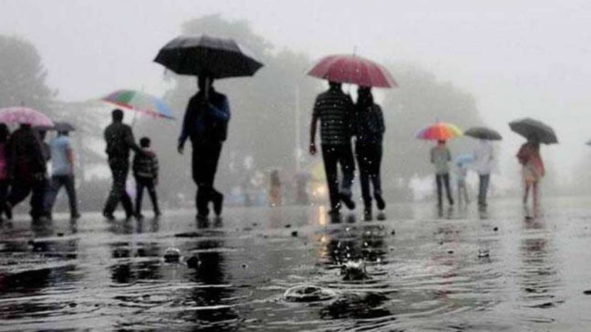 The Regional Met Office warned of heavy to very heavy rains till Friday. Some buildings were damaged in Dehradun outskirts, Chamoli and Almora due to cloud bursts. The Regional Met Office warned of heavy to very heavy rains till Friday. Some buildings were damaged in Dehradun outskirts, Chamoli and Almora due to cloud bursts.