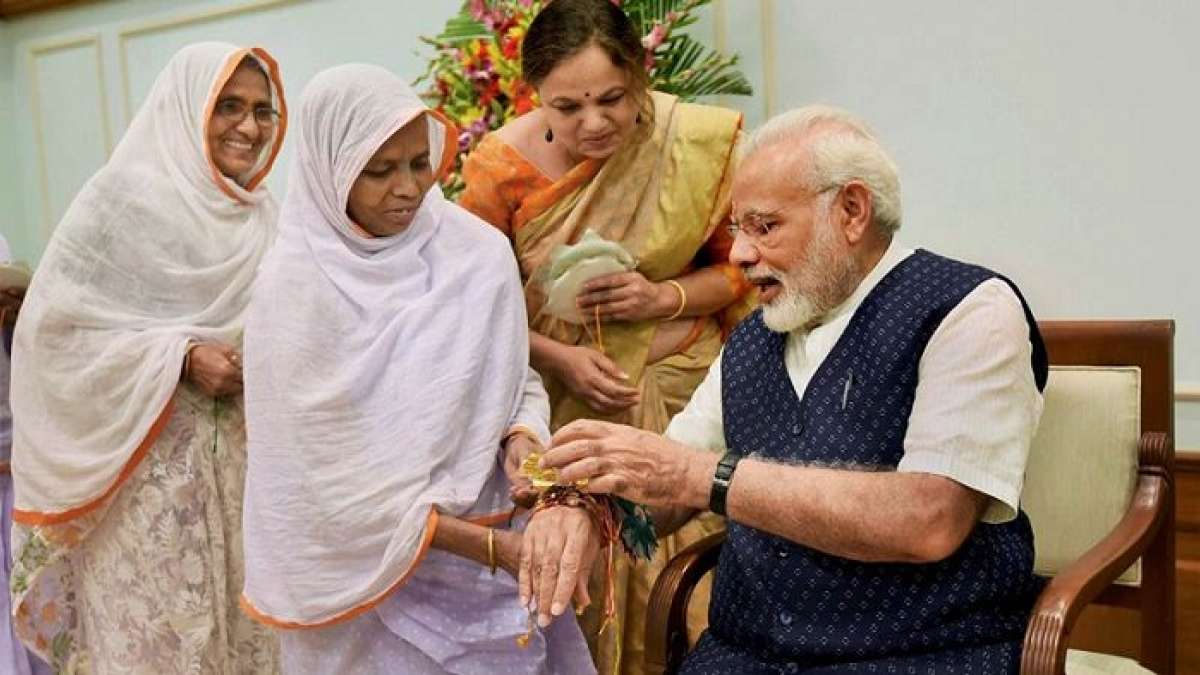Pakistan-origin woman is in awe of her 'Rakhi' brother Narendra Modi Pakistan-origin woman is in awe of her 'Rakhi' brother Narendra Modi
