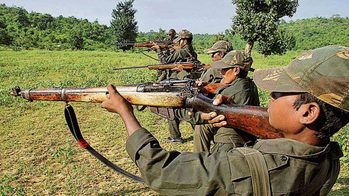Maoists pulled youth off a bus and killed him Maoists pulled youth off a bus and killed him
