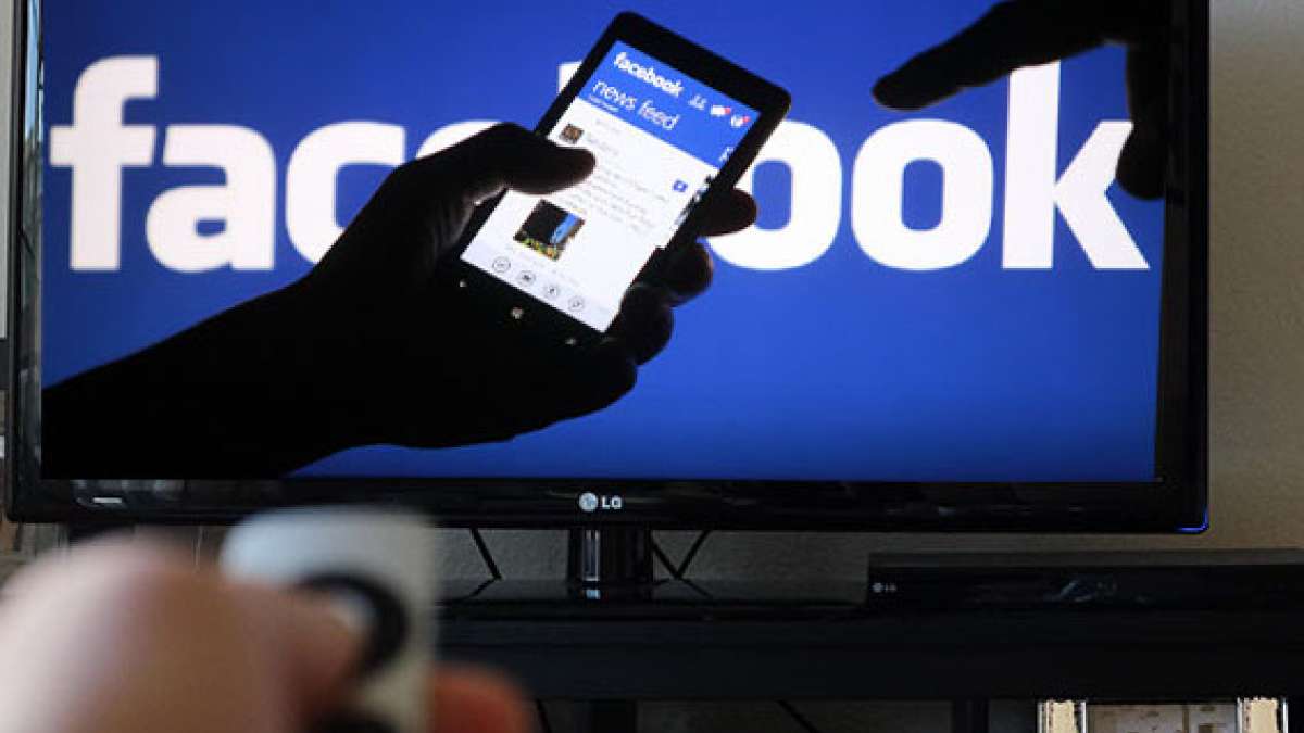 Fake Russian accounts bought $100,000 of ads during US election in 2016, says Facebook Fake Russian accounts bought $100,000 of ads during US election in 2016, says Facebook