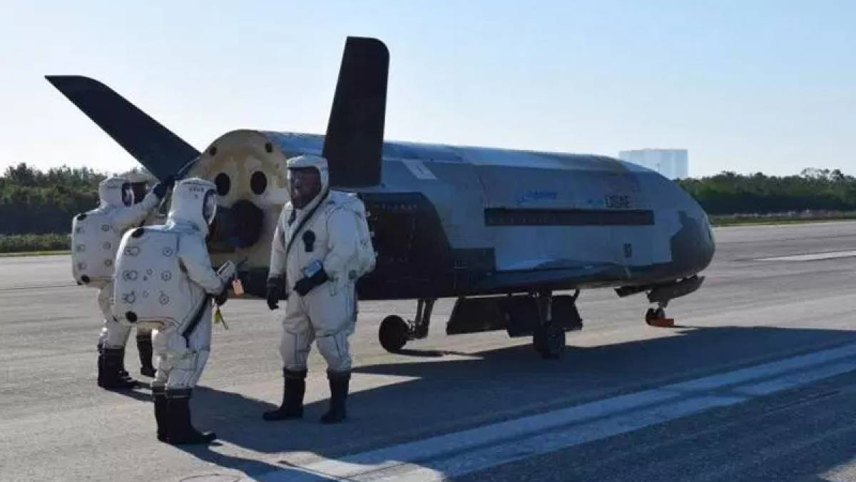 SpaceX launches secret US Air Force space plane SpaceX launches secret US Air Force space plane