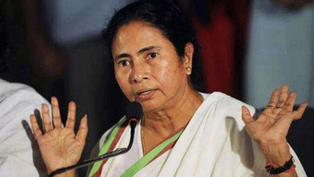 Mamata Banerjee challenges Aadhaar in Supreme Court, hearing on Monday Mamata Banerjee challenges Aadhaar in Supreme Court, hearing on Monday