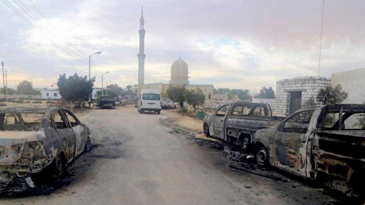 Egypt Mosque attack: 'Attackers carried Islamic State flag' Egypt Mosque attack: 'Attackers carried Islamic State flag'