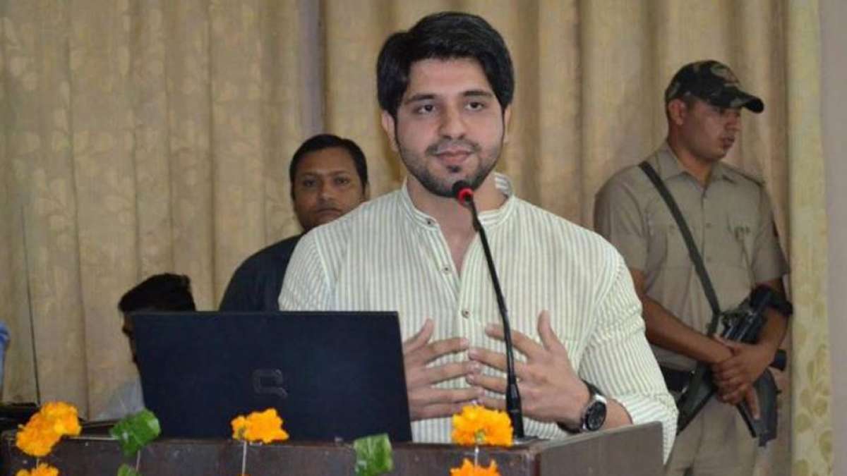 Shehzad Poonawalla thanks PMO for Narendra Modi's praise, says Congress insulted him Shehzad Poonawalla thanks PMO for Narendra Modi's praise, says Congress insulted him