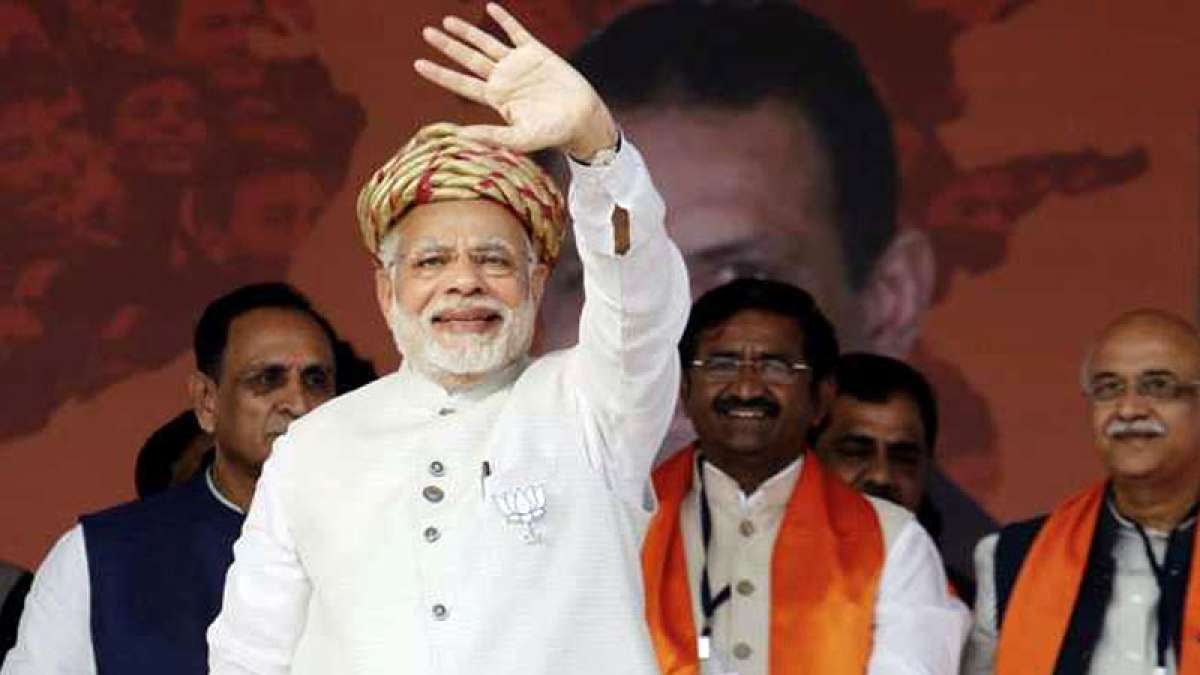PM Narendra Modi compares Congress' strength with cyclone Ockhi's in Gujarat PM Narendra Modi compares Congress' strength with cyclone Ockhi's in Gujarat