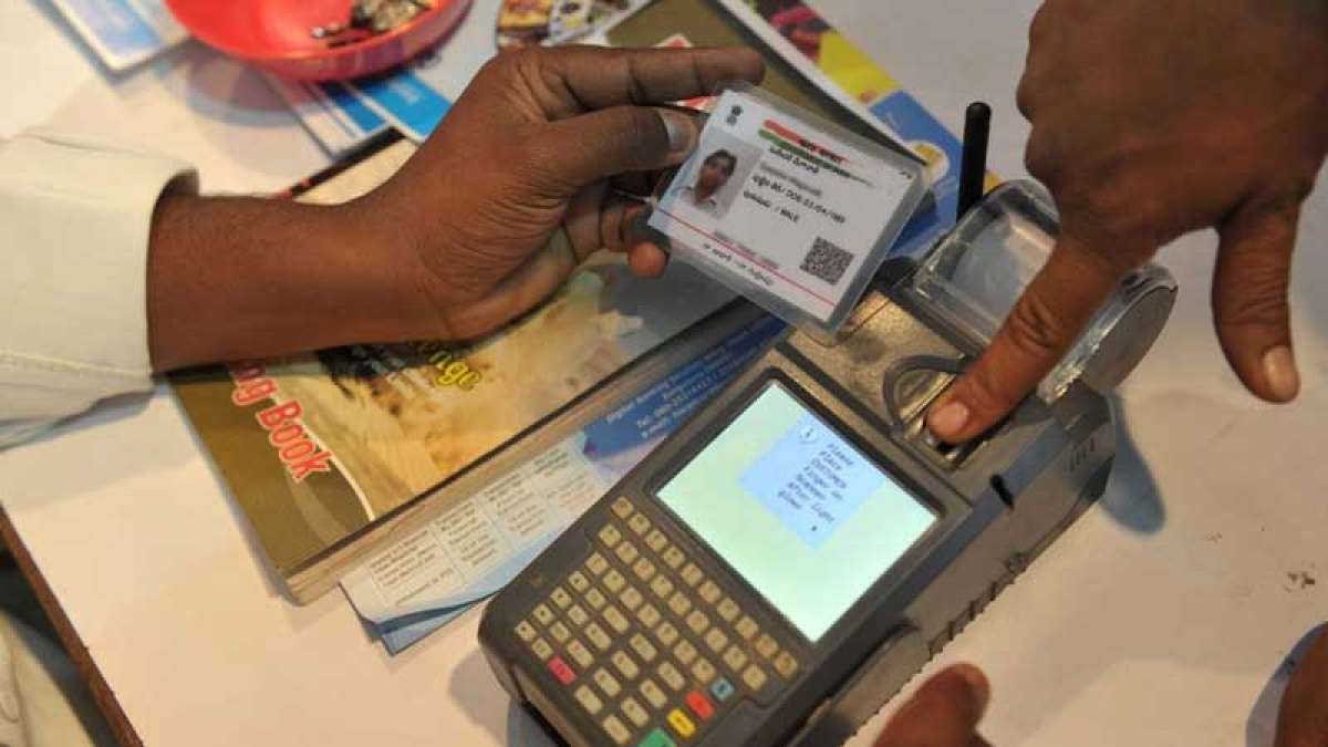 Supreme Court extends deadline to link Aadhaar till March 31 Supreme Court extends deadline to link Aadhaar till March 31