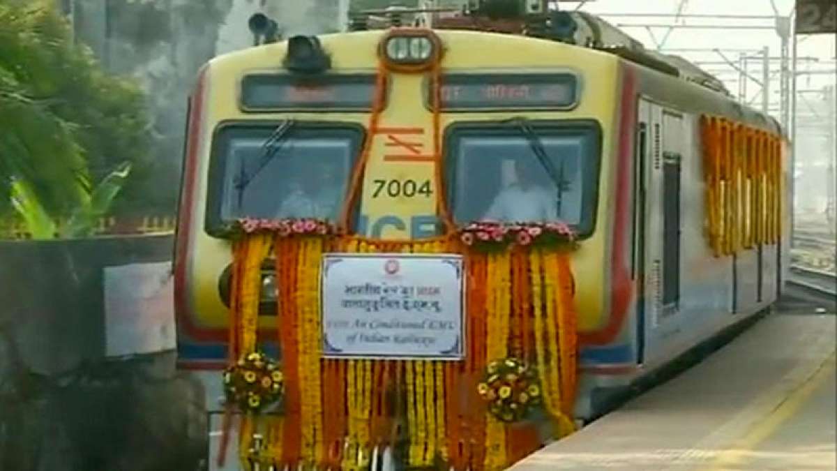India gets first AC local train: History of Mumbai's lifeline India gets first AC local train: History of Mumbai's lifeline