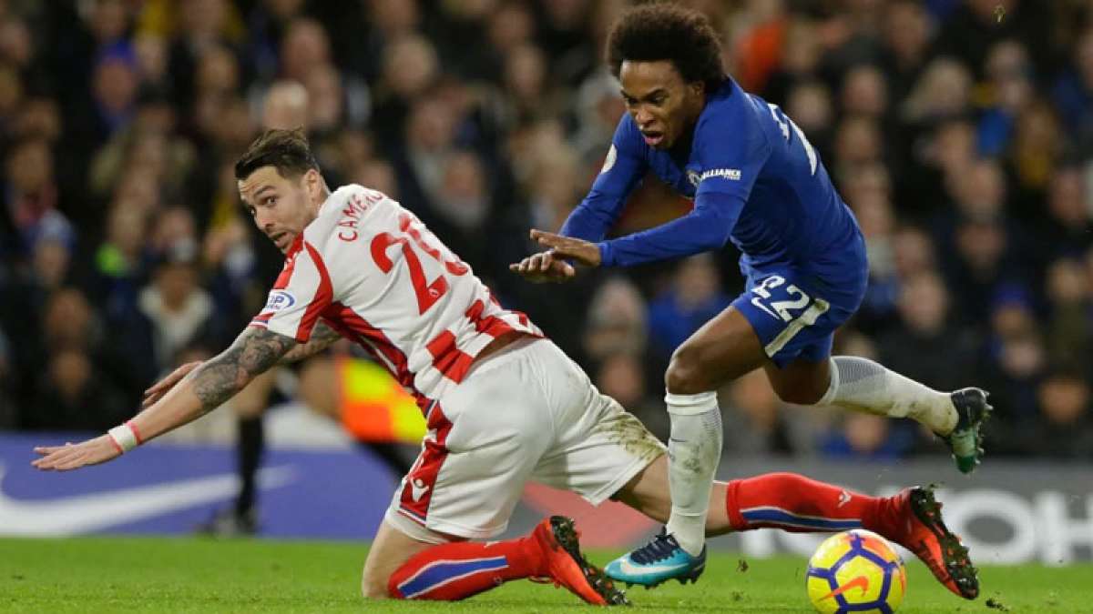 EPL: Chelsea routs Stoke City, Liverpool rallies against Leicester EPL: Chelsea routs Stoke City, Liverpool rallies against Leicester