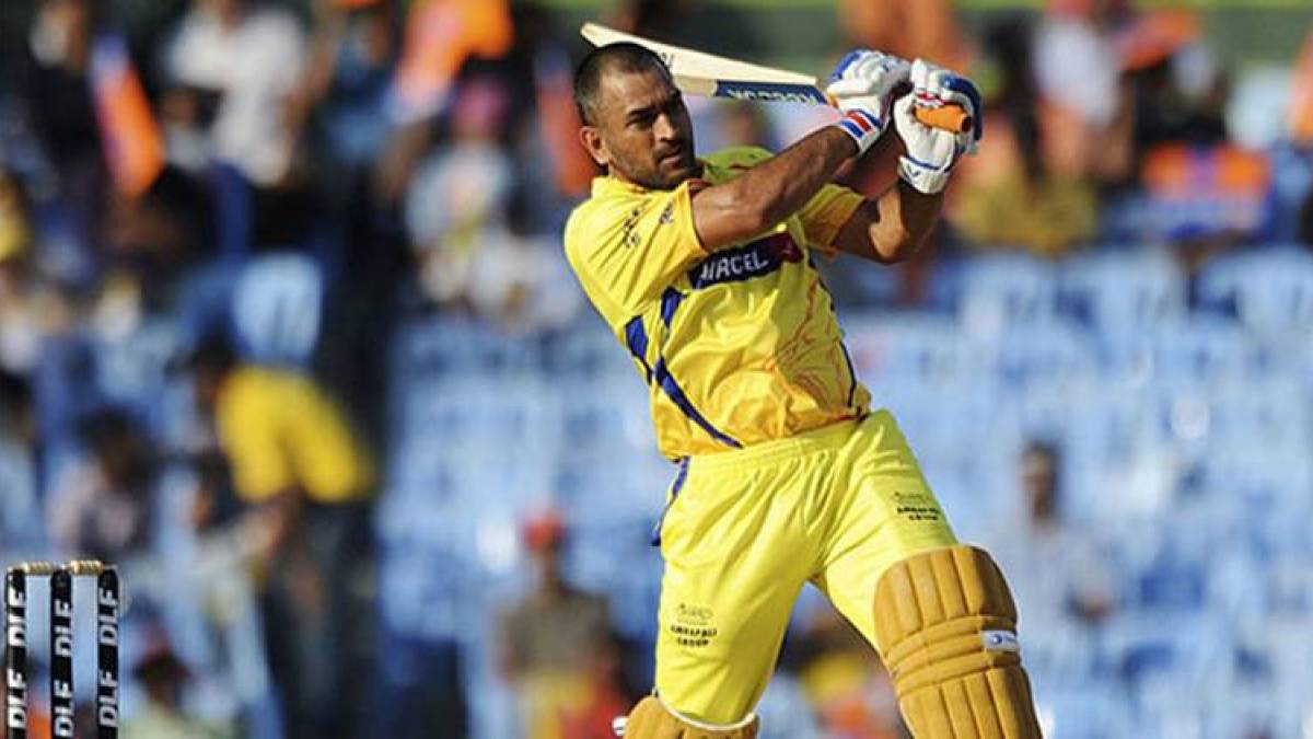 CSK retains Mahendra Singh Dhoni, Suresh Raina; KKR releases Gautam Gambhir for IPL 2018 CSK retains Mahendra Singh Dhoni, Suresh Raina; KKR releases Gautam Gambhir for IPL 2018