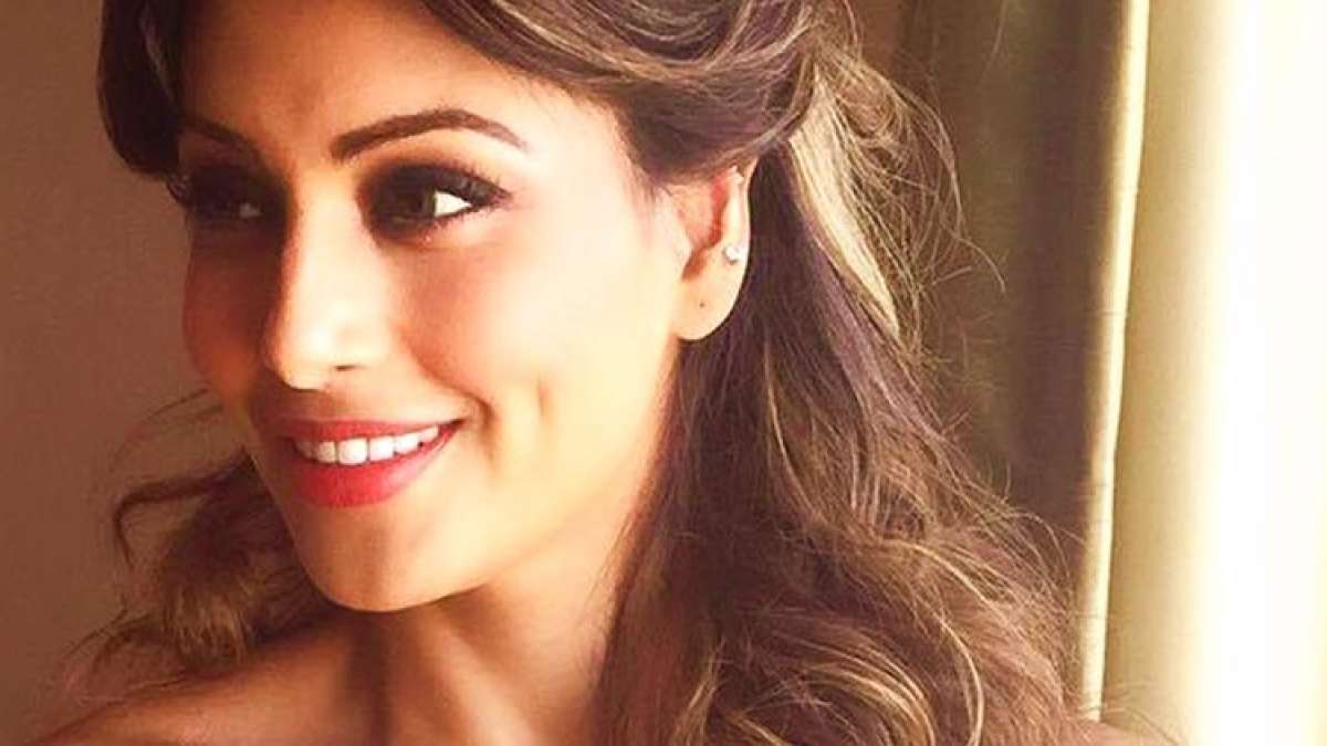 B-Town celebrities wish 'dearest' Bipasha Basu on birthday B-Town celebrities wish 'dearest' Bipasha Basu on birthday