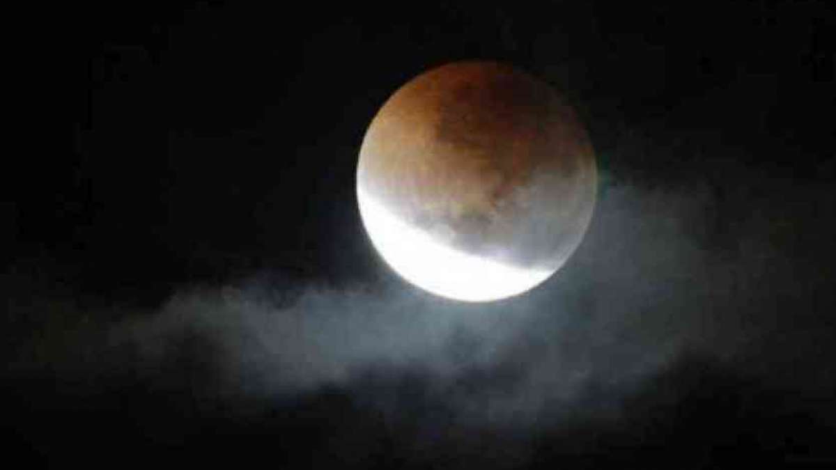 Chandra Grahan 2018 timings for India on Jan 31, how to watch and more Chandra Grahan 2018 timings for India on Jan 31, how to watch and more