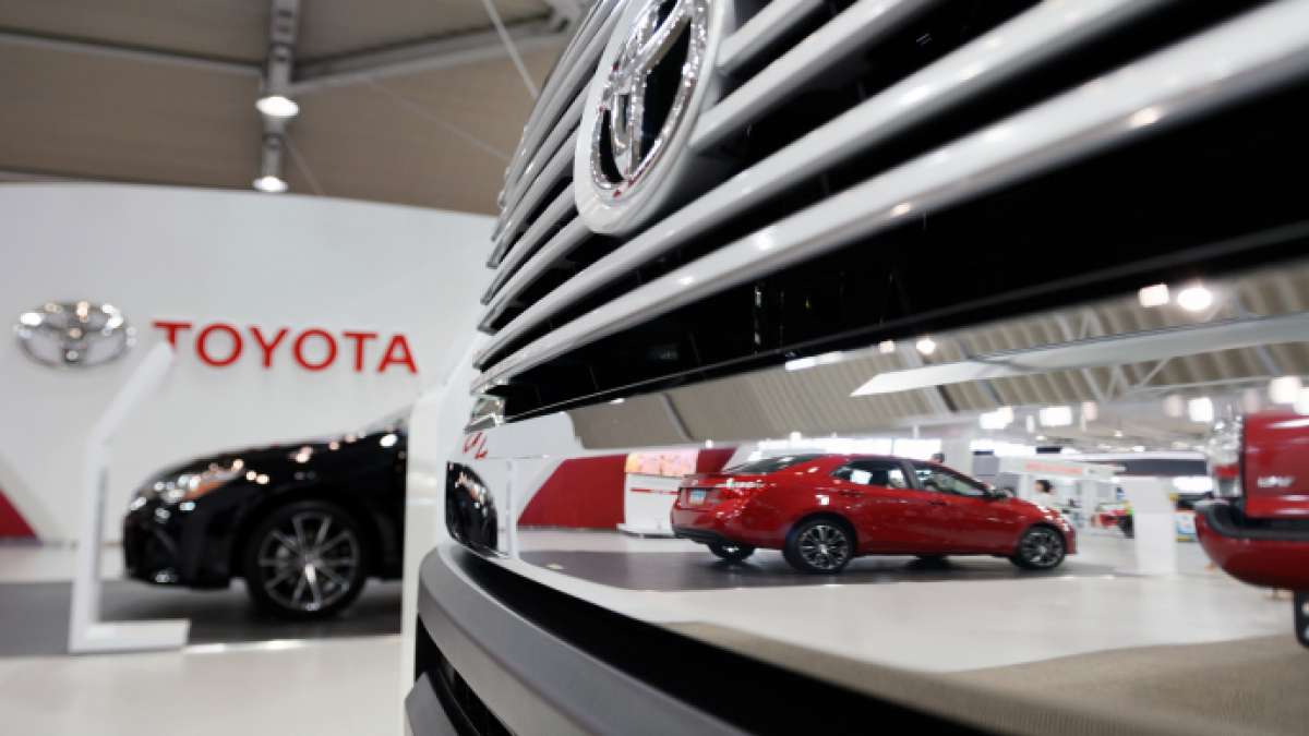 Toyota to recall 181,797 cars in China over an air bag defect Toyota to recall 181,797 cars in China over an air bag defect