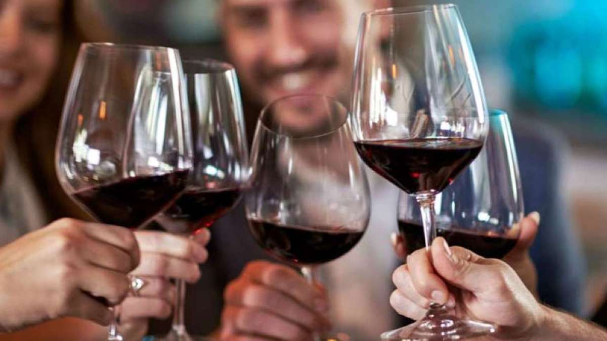 Alcohol consumption increases a risk of dementia Alcohol consumption increases a risk of dementia
